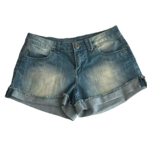 (8) bleached jean shorts